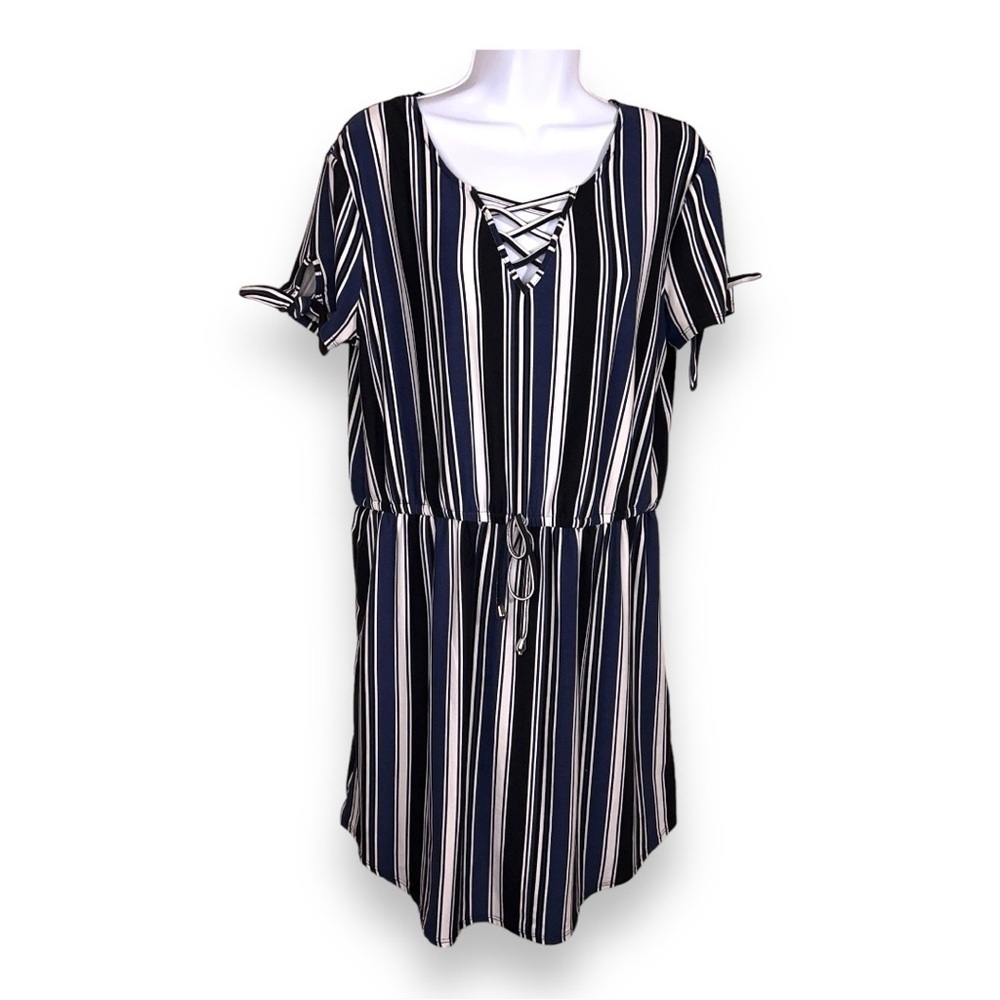 XL JUNIORS BLUE WHITE BLACK STRIPED DRESS SHORT SLEEVE STRETCH CASUAL